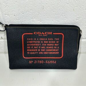 Coach Storypatch Pebbled Leather Zip Clutch Wristlet Black & Red NWT